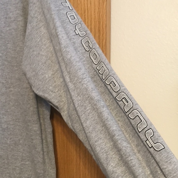 K2 Toy Country reversible long sleeve tee shirt size small.  Grey and black - Picture 3 of 8